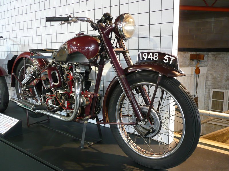 1937–1940 Triumph SPEED TWIN