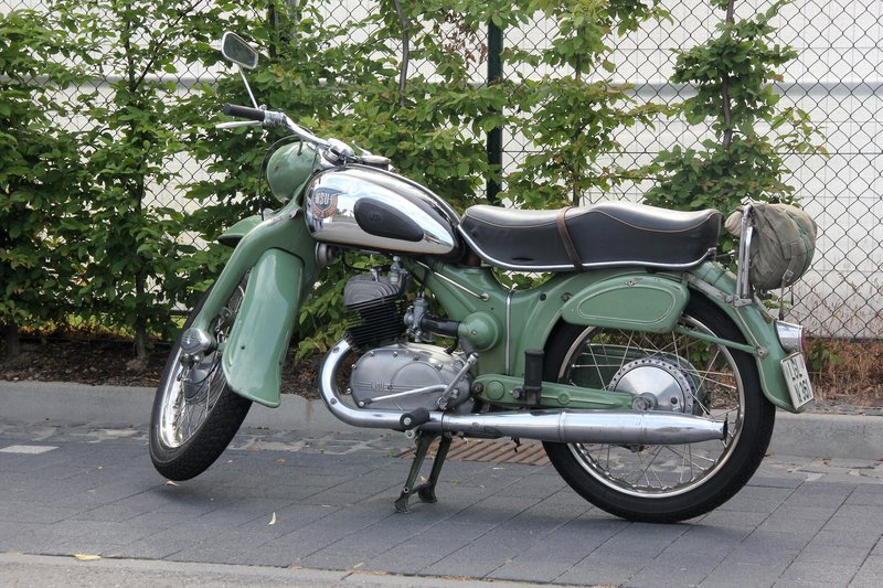 1951–1954 NSU LUX