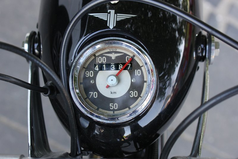 1955–1958 Adler M 100