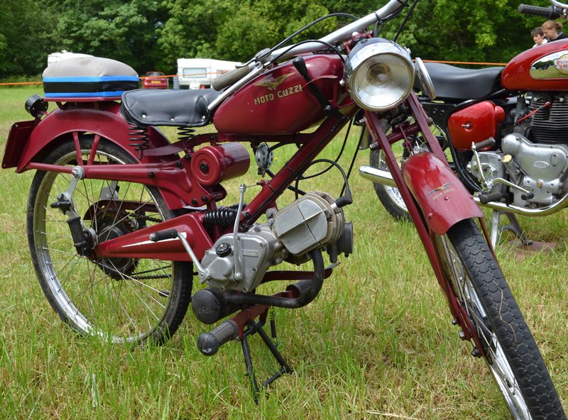 1957–1961 Moto Guzzi CARDELLINO 73