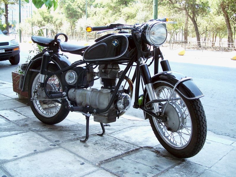 1960–1966 BMW R27