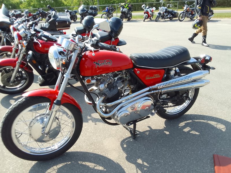 1968–1969 Norton COMMANDO