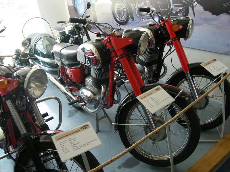 1970–1973 Jawa 250 CALIFORNIAN