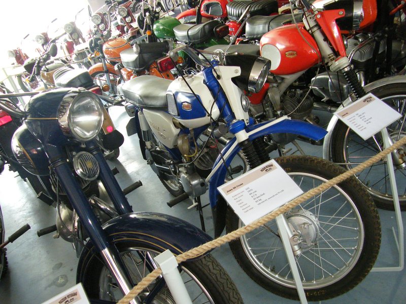 1970–1971 Jawa 90