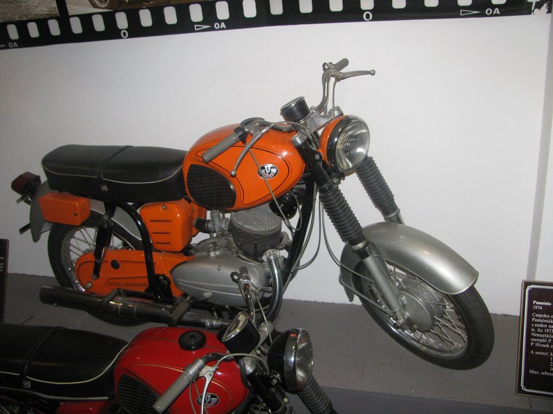 1974 Pannonia P 12