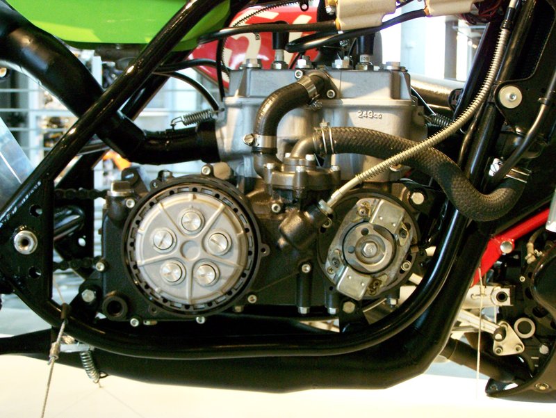 1975–1977 Kawasaki KR250