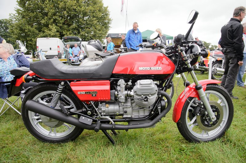 1979–1981 Moto Guzzi 850 LE MANS II