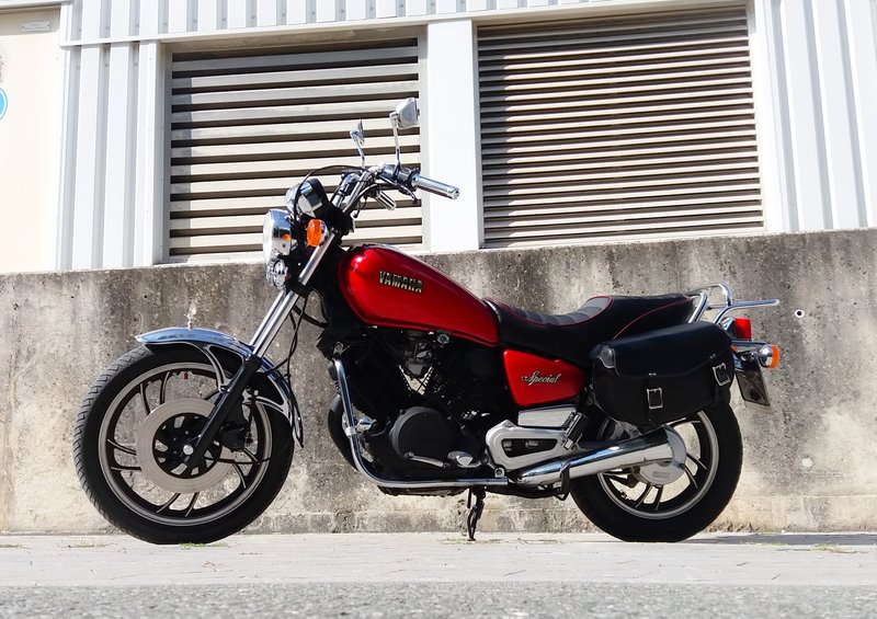 1982–1983 Yamaha XV 750 SE