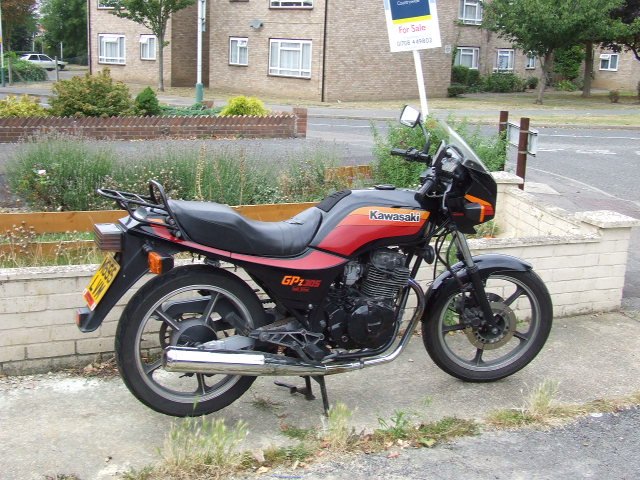 1983 Kawasaki GPZ 305