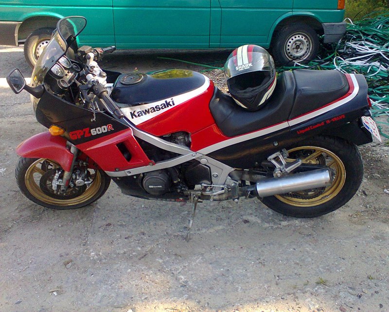 1984–1990 Kawasaki GPZ 600 R