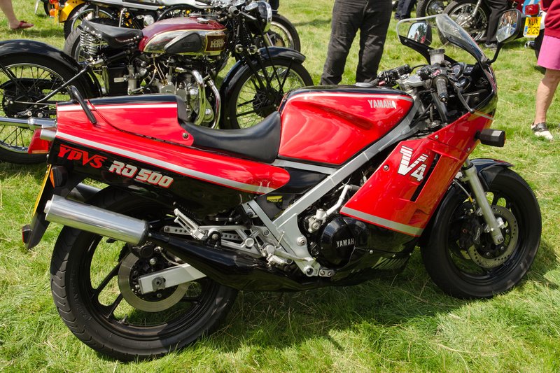 1984–1987 Yamaha RD 500 LC