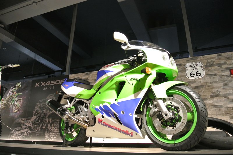 1989–1995 Kawasaki ZXR 750