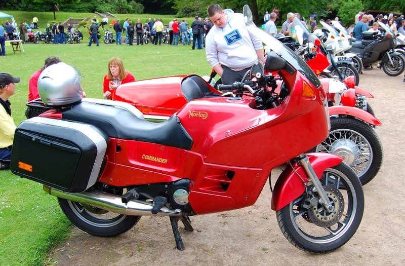 1989–1992 Norton COMMANDER