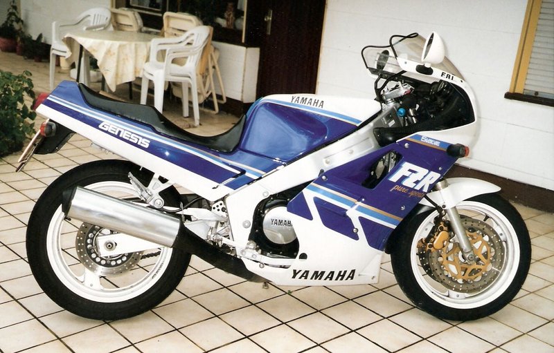 1989–1995 Yamaha FZR 1000