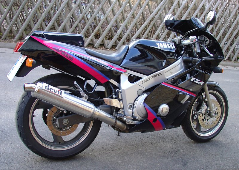 1989–1993 Yamaha FZR 600