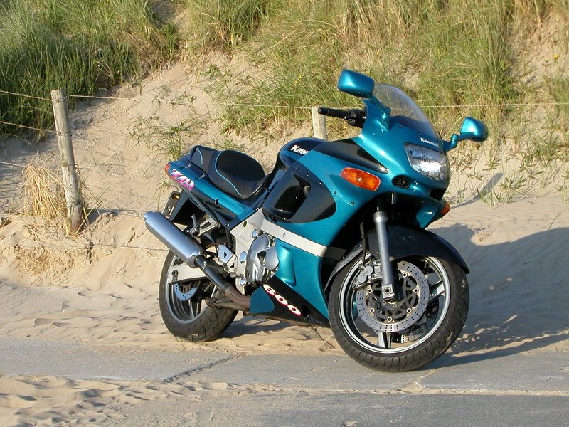 2002–2003 Kawasaki ZZ-R 600