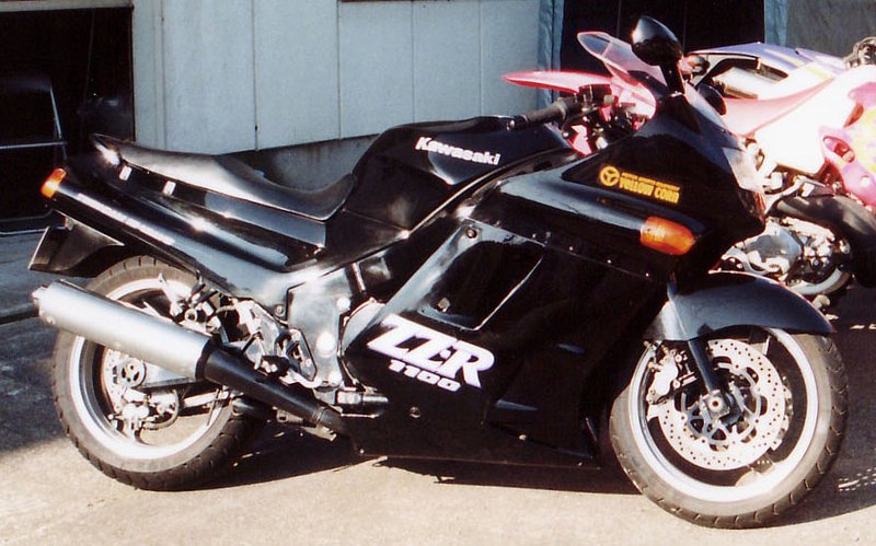 1995 Kawasaki ZZR 1100