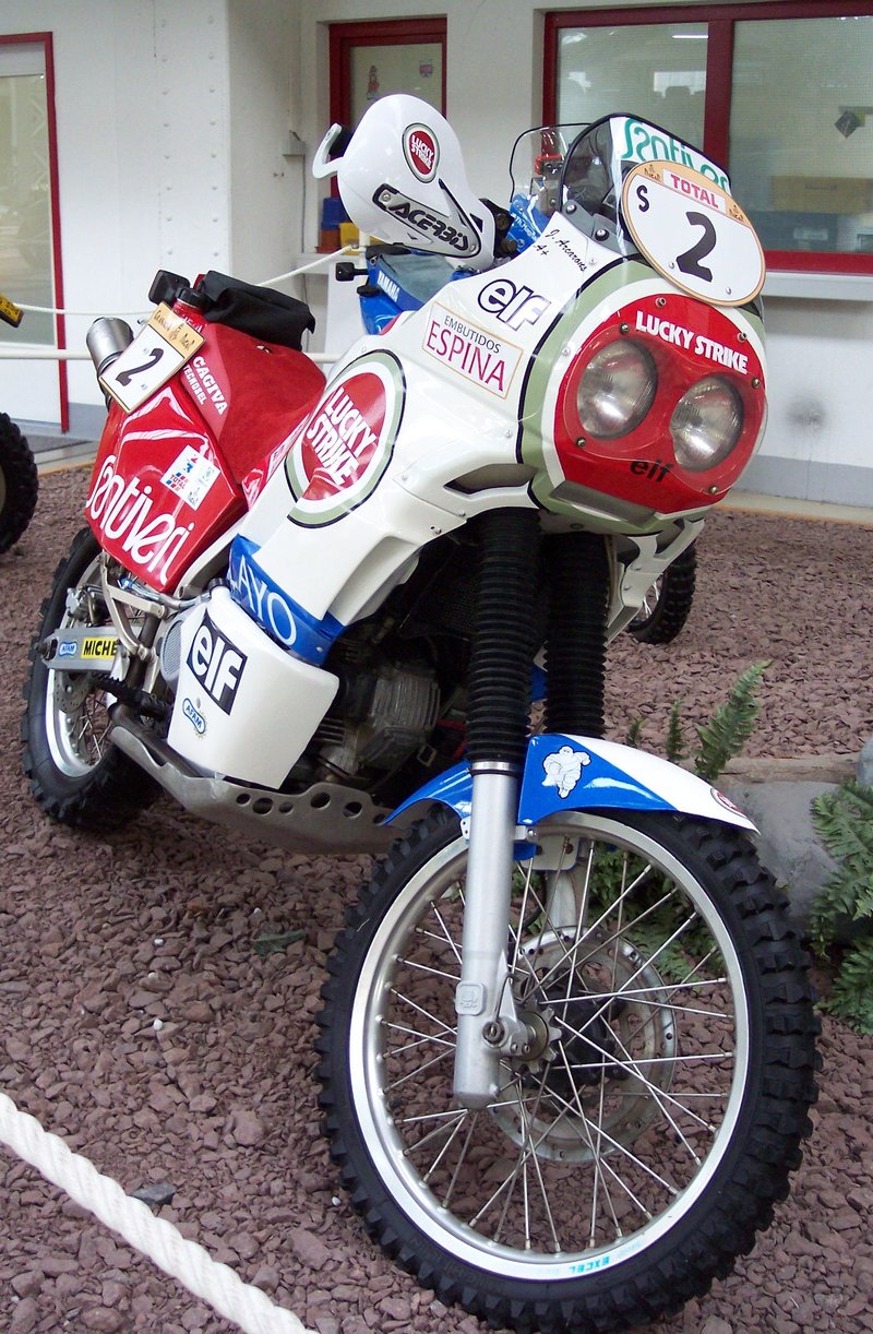 1994–1995 Cagiva 750 ELEFANT
