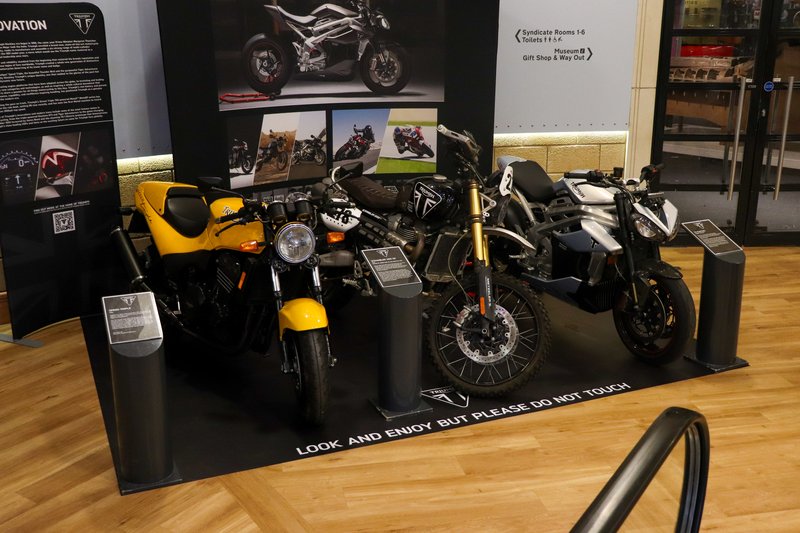 2005–2013 Triumph SPEED TRIPLE