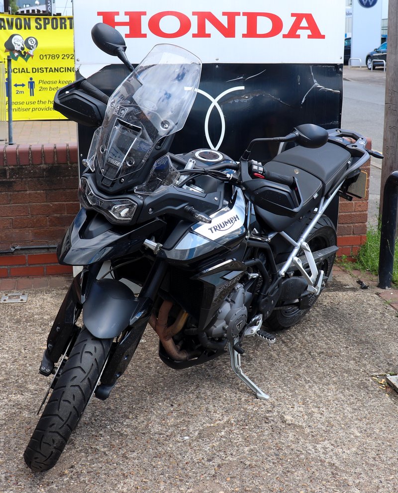 1995–1999 Triumph TIGER 900