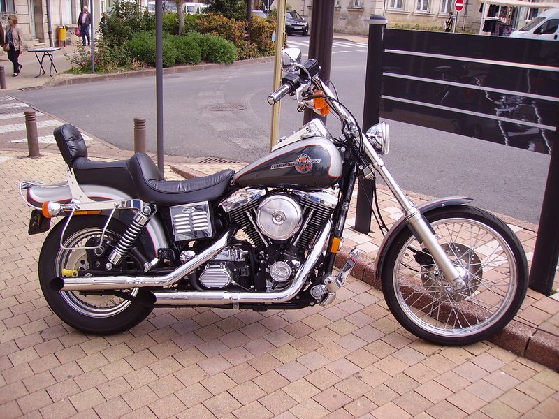 1996–1998 Harley-Davidson DYNA WIDE GLIDE