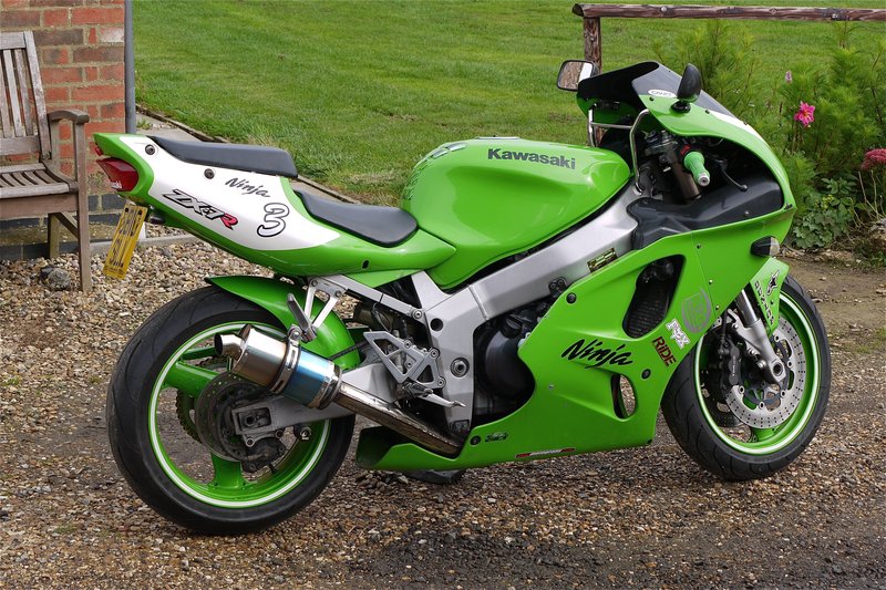 1996–2002 Kawasaki ZX-7R NINJA