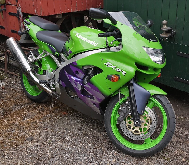 1996–1999 Kawasaki ZX-9R NINJA