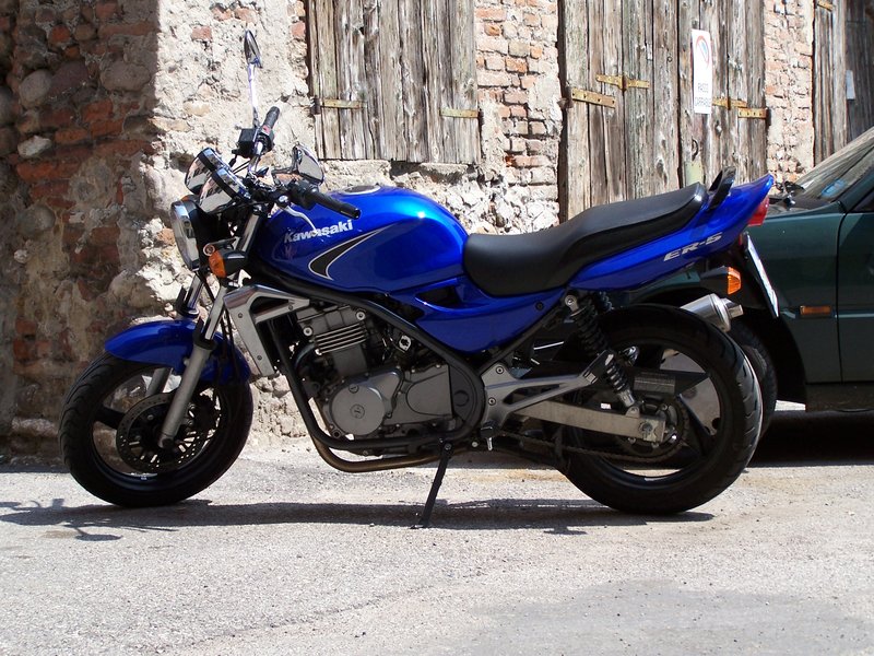 1997–1999 Kawasaki ER-5