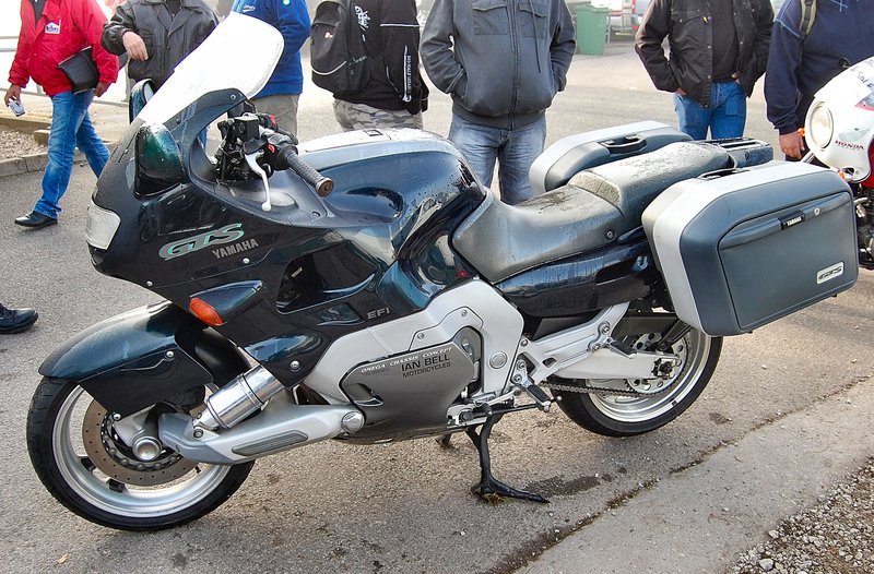 1997–1998 Yamaha GTS 1000 ABS