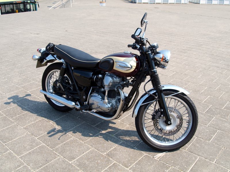 1999–2004 Kawasaki W 650