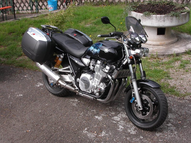 1999–2004 Yamaha XJR 1300