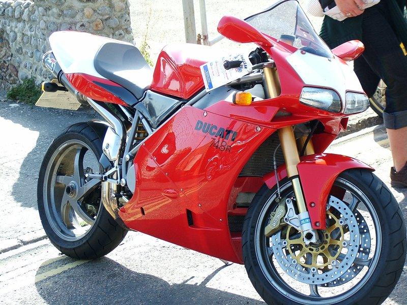 2000–2002 Ducati 748 R