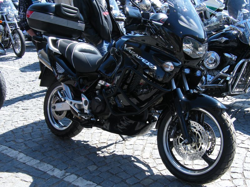 2000–2002 Honda XL 1000 V VARADERO