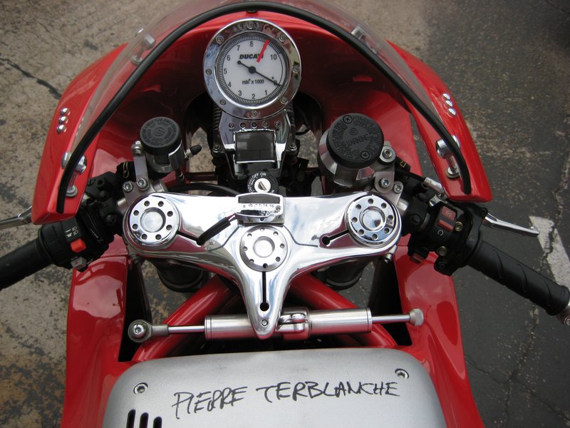 2001 Ducati MH900E