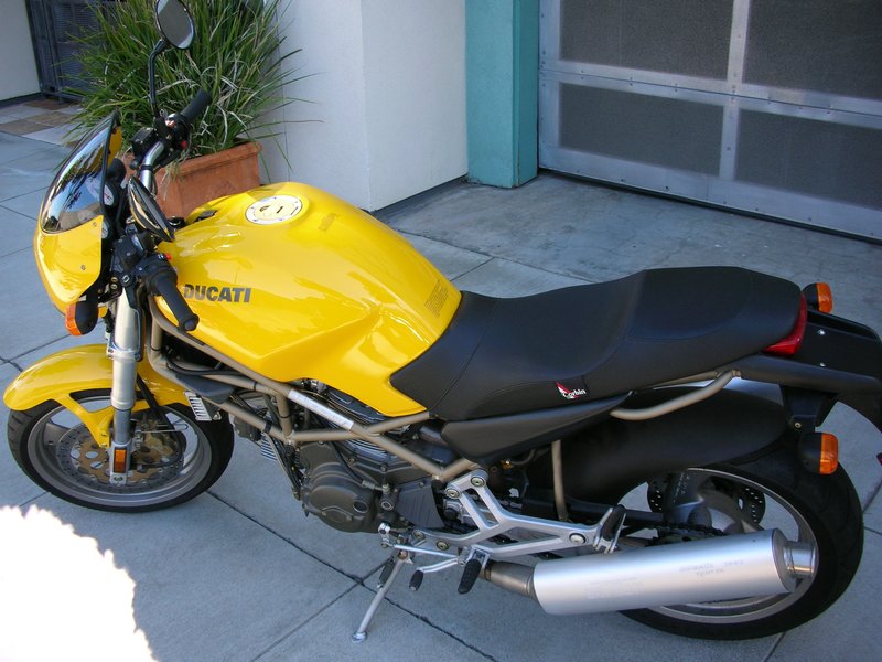 2001 Ducati MONSTER 750