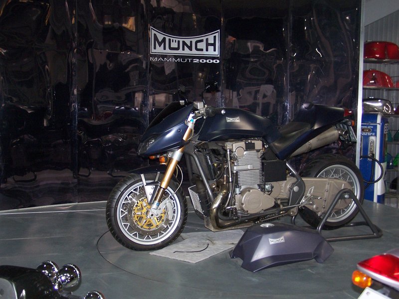 2001 Münch MAMMUT 2000