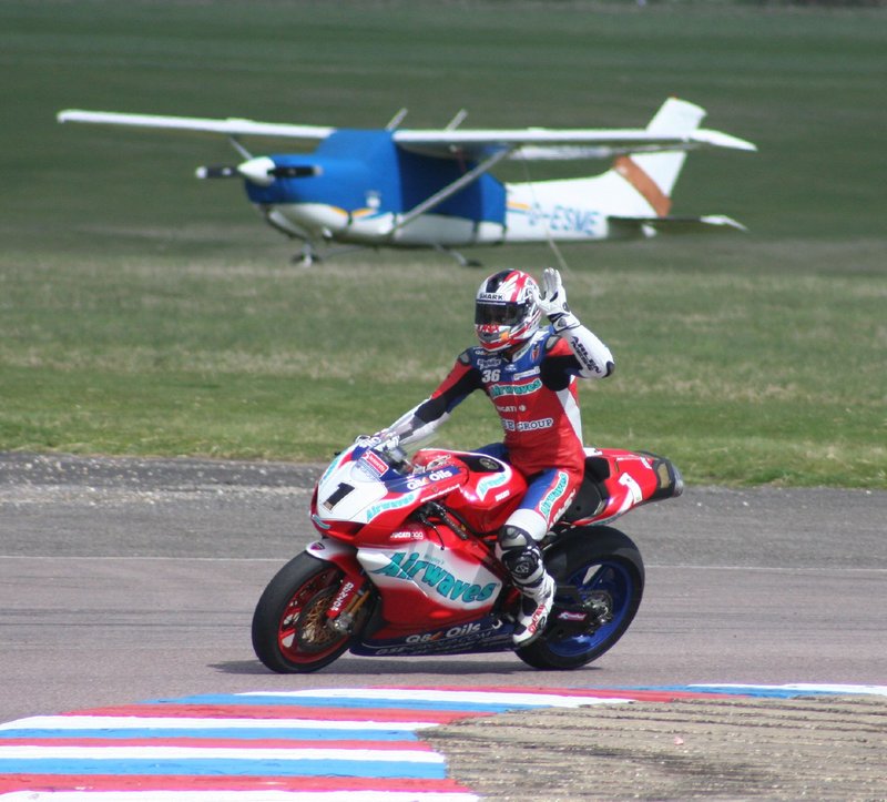 2003–2005 Ducati 999 S