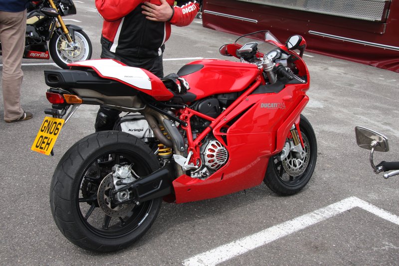 2004–2006 Ducati 749 R
