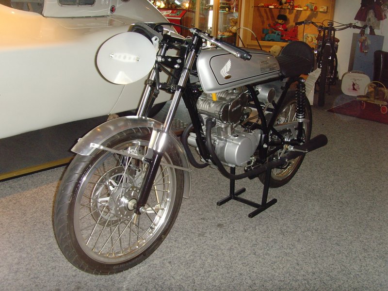 2004 Honda DREAM 50 R