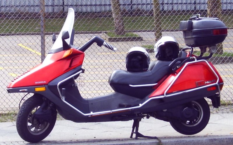 2004 Honda HELIX