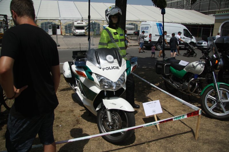 2004–2005 Honda ST 1300