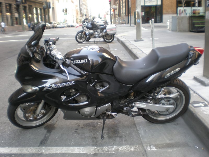 2004–2006 Suzuki KATANA 600