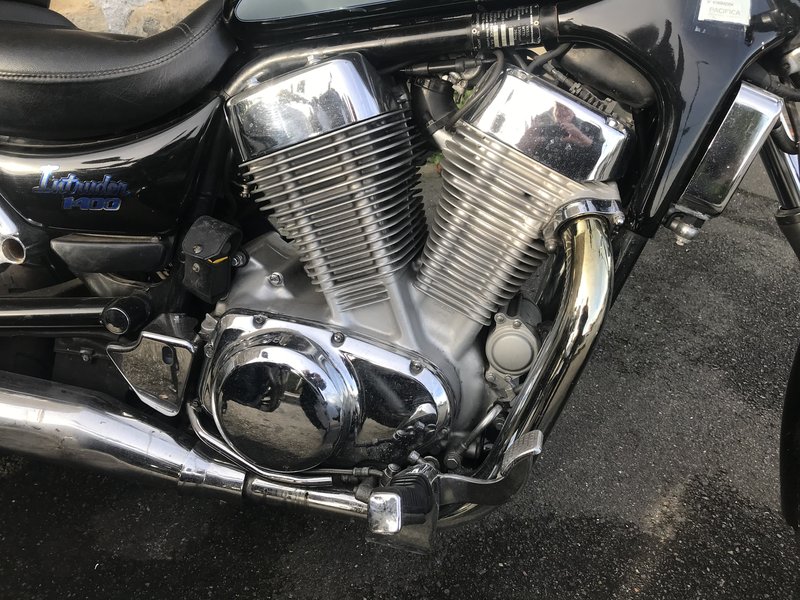 2005–2011 Suzuki BOULEVARD S83