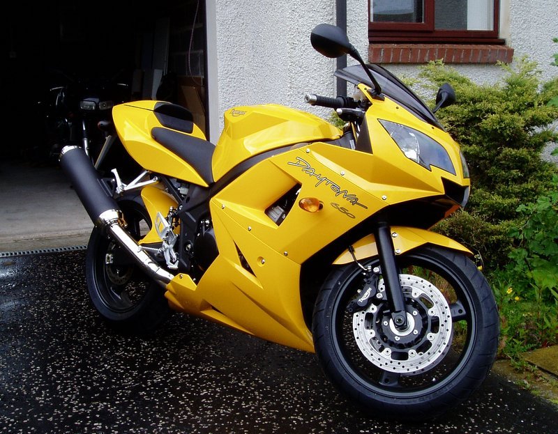 2005 Triumph DAYTONA 650