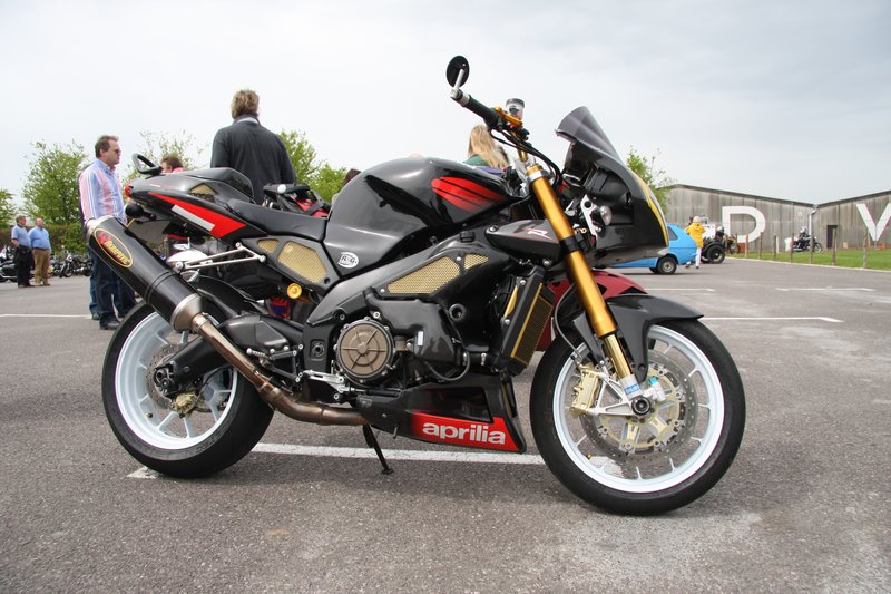 2007–2008 Aprilia TUONO 1000R