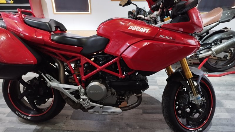 2007–2009 Ducati MULTISTRADA 1100