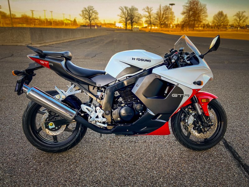 2007–2008 Hyosung GT250R