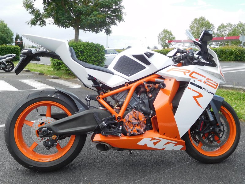 2008–2011 KTM 1190 RC8