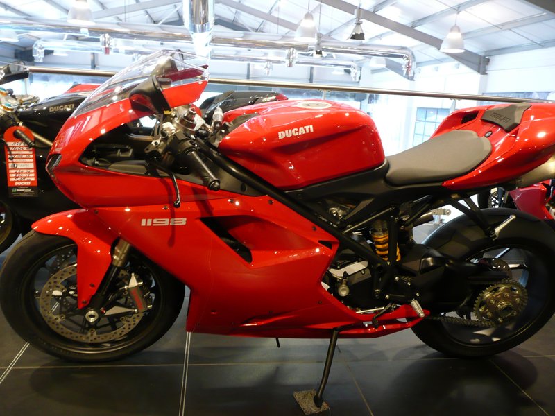 2010 Ducati 1198