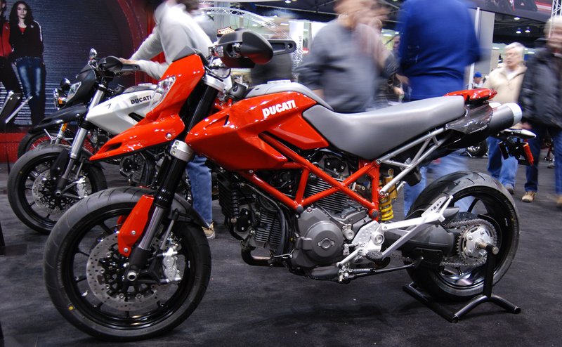 2010–2012 Ducati HYPERMOTARD 796